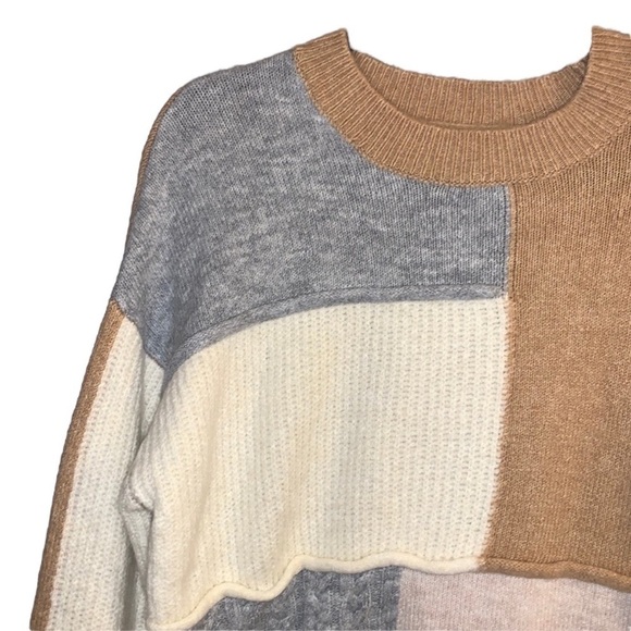 FOREVER 21 Oversized Colorblock Born to be Sassy Patched Sweater Size Medium - Picture 6 of 9